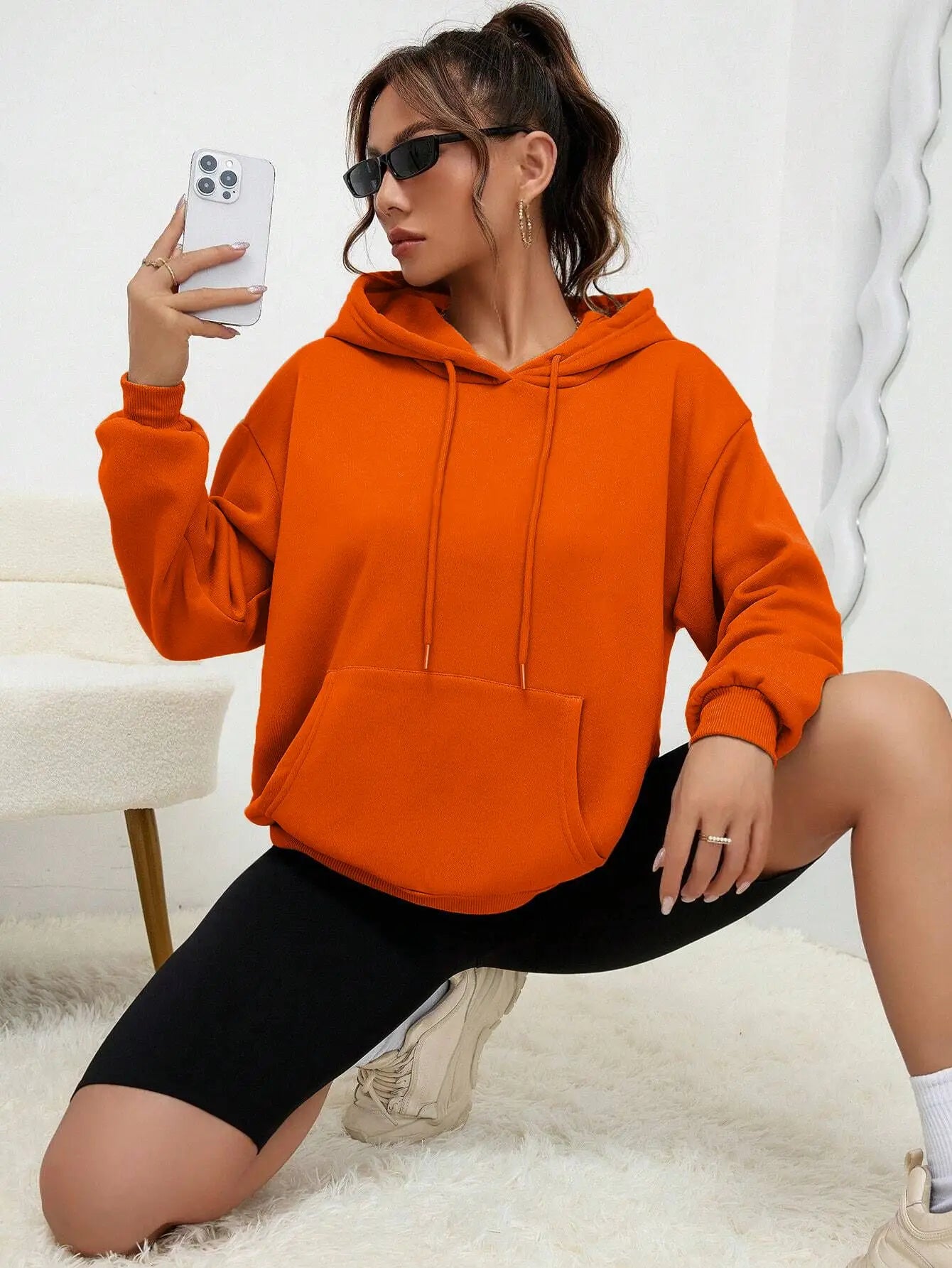 Unisex Loose Fit Solid Color Fleece-Lined Hoodie with Pocket