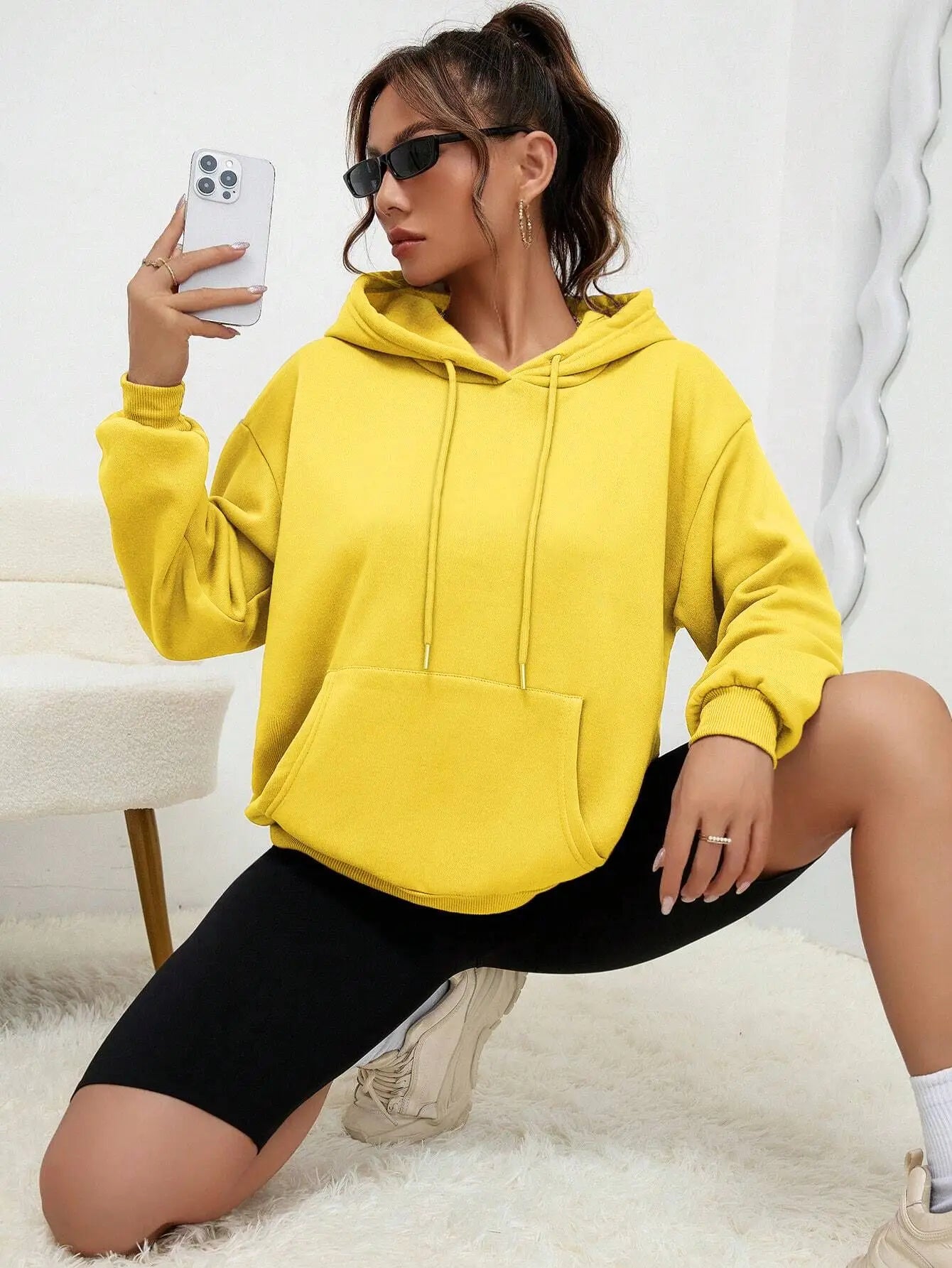 Unisex Loose Fit Solid Color Fleece-Lined Hoodie with Pocket
