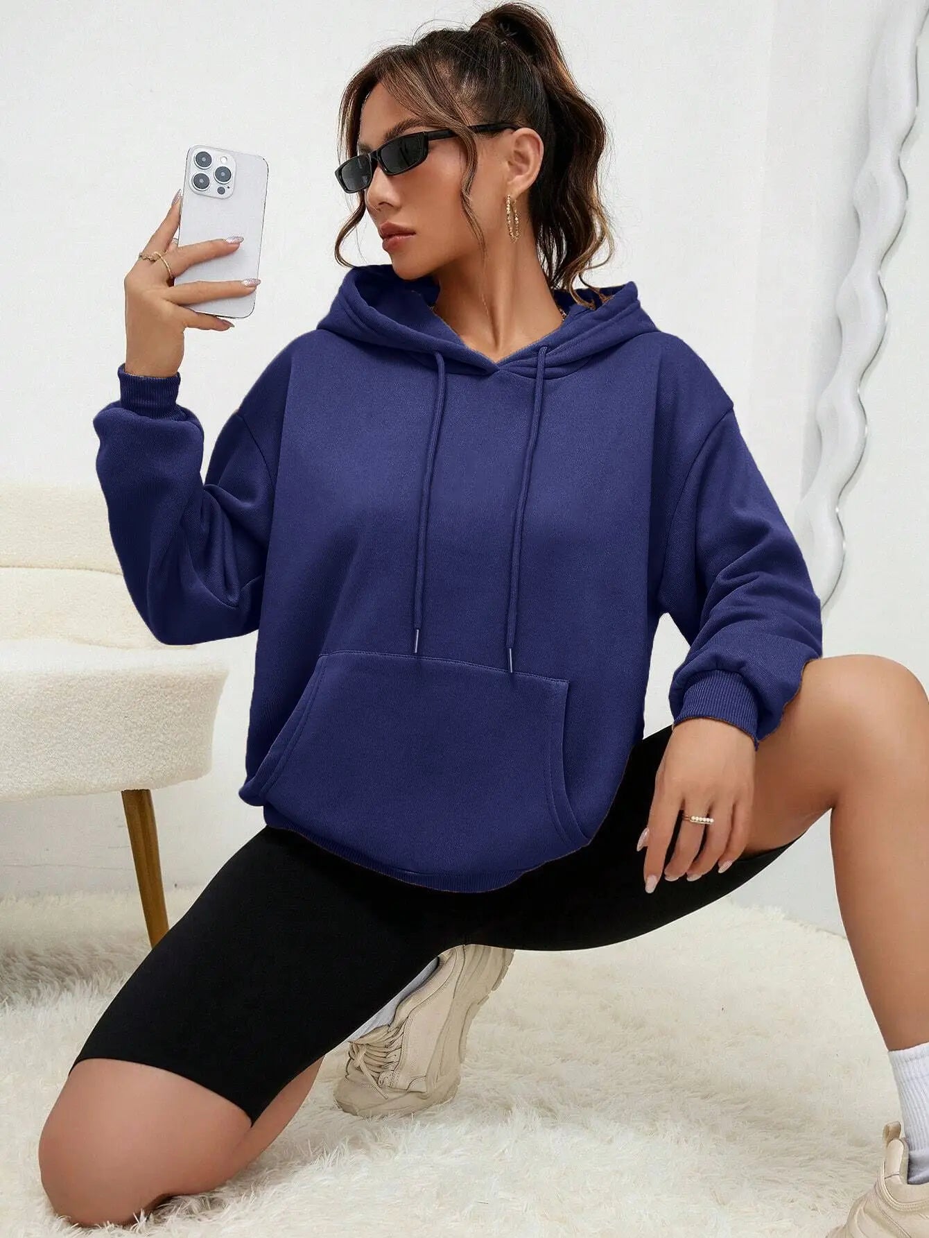 Unisex Loose Fit Solid Color Fleece-Lined Hoodie with Pocket